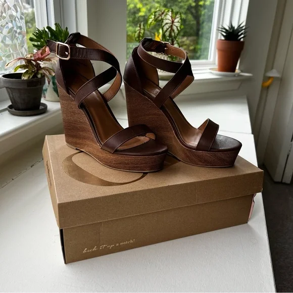 Escarpins à Semelle Compensée Charlotte Russe - Taille US 8 Femme, Marron, Occasion